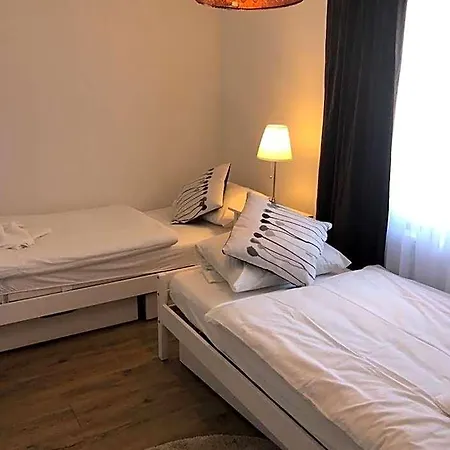 Zum Bahnhöfle Restaurant&hotel - Am Rhein Hotel *
