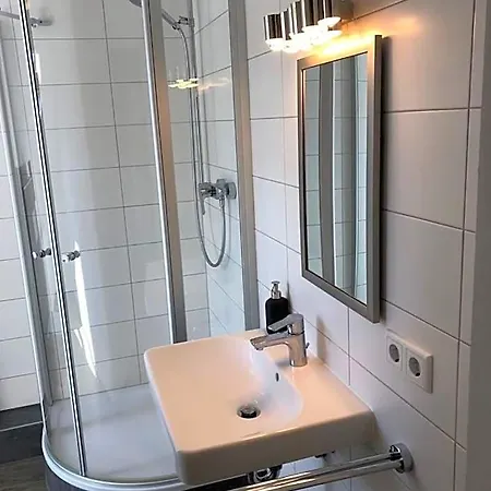 Hotel Zum Bahnhöfle Restaurant&hotel - Am Rhein *