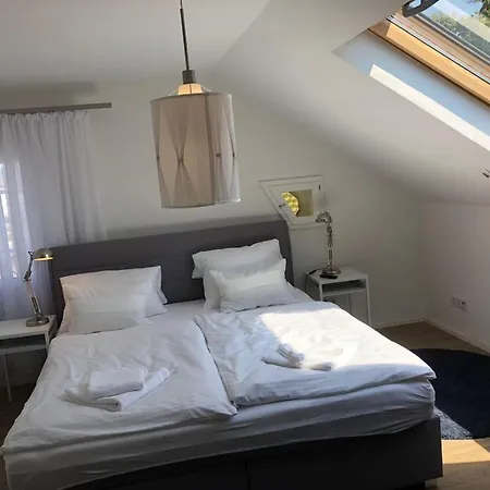 Zum Bahnhoefle Restaurant & - Am Rhein 알브룩