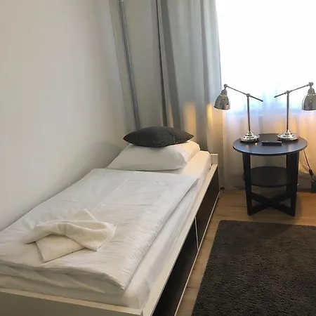 Zum Bahnhoefle Restaurant & - Am Rhein فندق *