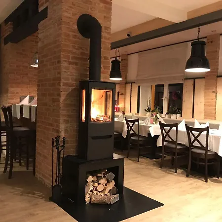 호텔 Zum Bahnhoefle Restaurant & - Am Rhein *