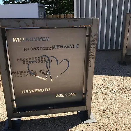 Zum Bahnhoefle Restaurant & - Am Rhein