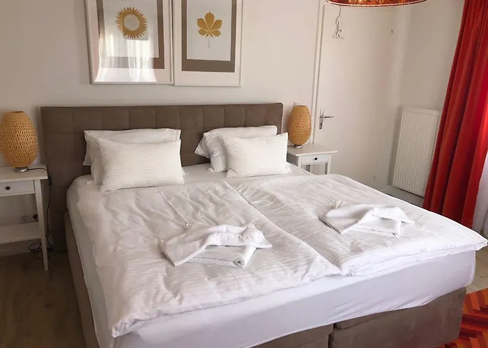 Zum Bahnhoefle Restaurant & - Am Rhein Szálloda *