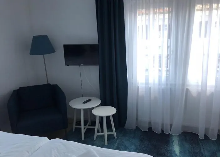 Zum Bahnhoefle Restaurant & - Am Rhein *