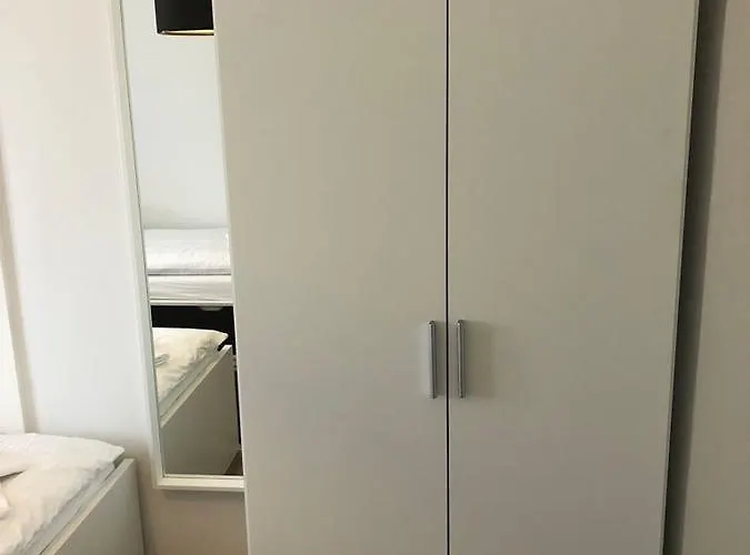 Szálloda Zum Bahnhoefle Restaurant & - Am Rhein *