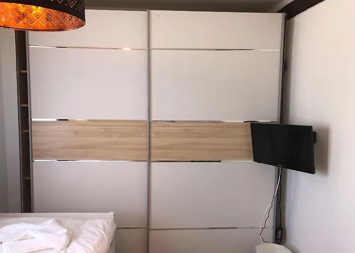 Szálloda Zum Bahnhoefle Restaurant & - Am Rhein *