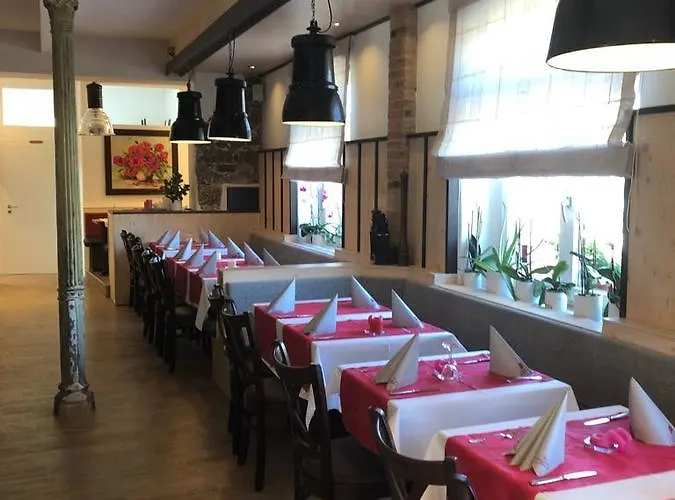 Szálloda Zum Bahnhoefle Restaurant & - Am Rhein *